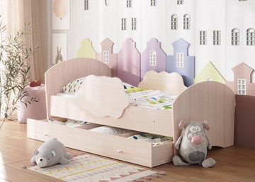 Детская кровать с бортиками Тучка с ящиком, корпус Дуб млечный, фасад Дуб млечный в Армавире