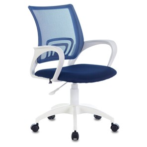 Кресло Brabix Fly MG-396W (с подлокотниками, пластик белый, сетка, темно-синее) 532399 в Краснодаре