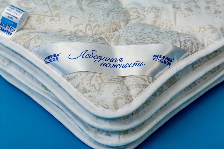 Одеяло всесезонное полутороспальное Лебединая нежность в Краснодаре - изображение 1